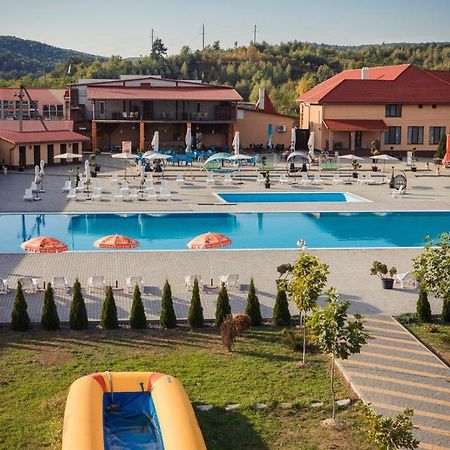 Illara Spa Hotel Иршава Экстерьер фото